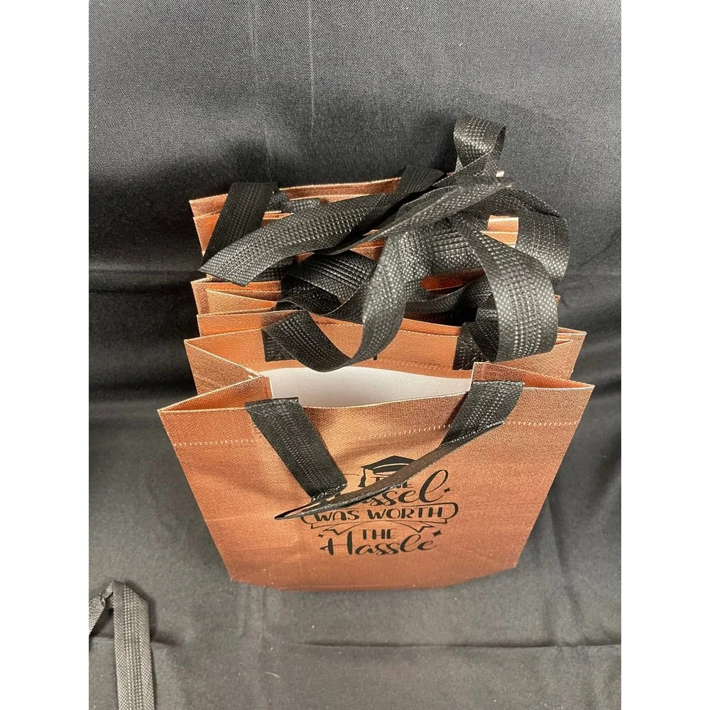 Set of 4  Graduation Gift Bags with Favors Congrats‎ Grad Tassel Hassle